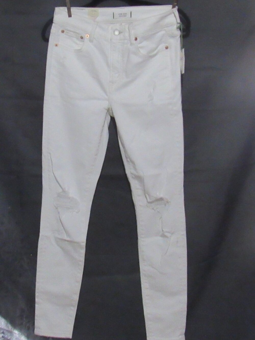 AE, American Eagle White Jeans, Distressed, Low Rise Jeggings, NWT, Size 4R Z229